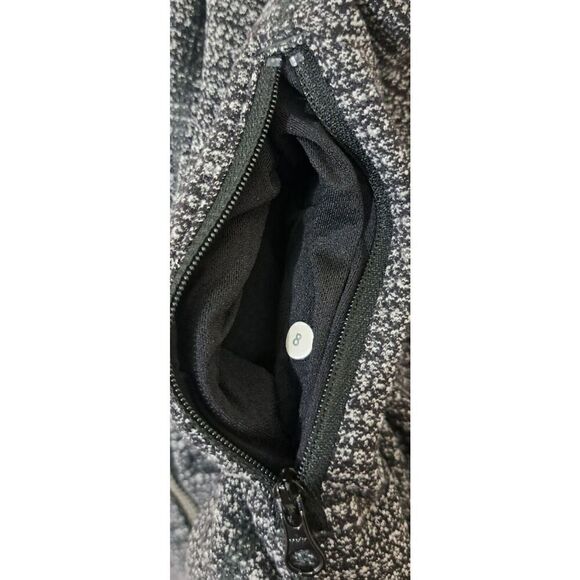 Lululemon Women's Size 8 Daily Practice Gray Black 2 Way Jacket Hoodie Run Gym - Picture 6 of 7